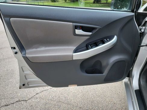 Used 2010 Toyota Prius Two FWD image 10