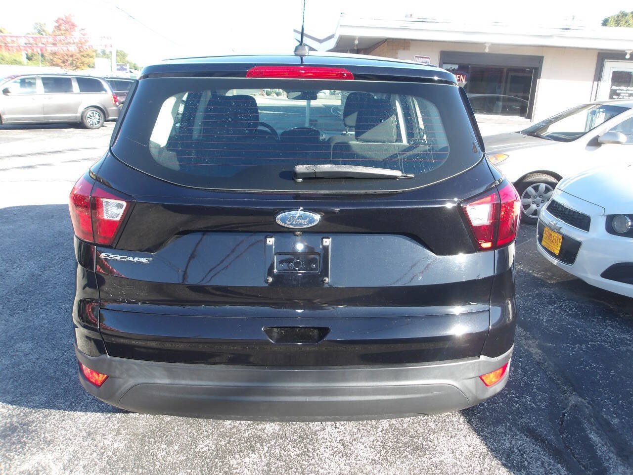 Used 2019 Ford Escape S FWD image 6