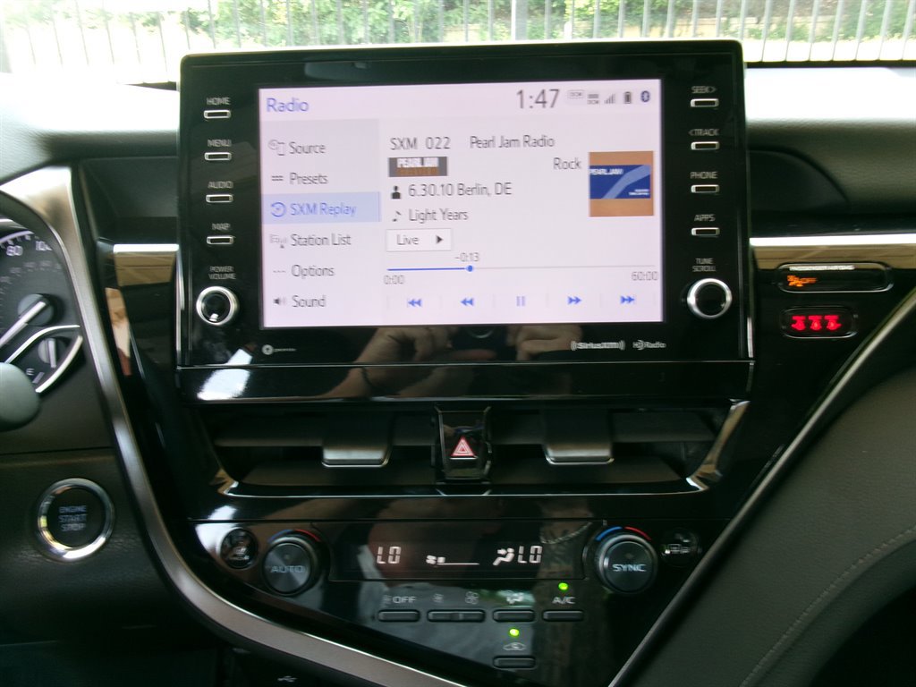 Used 2024 Toyota Camry XLE FWD image 39