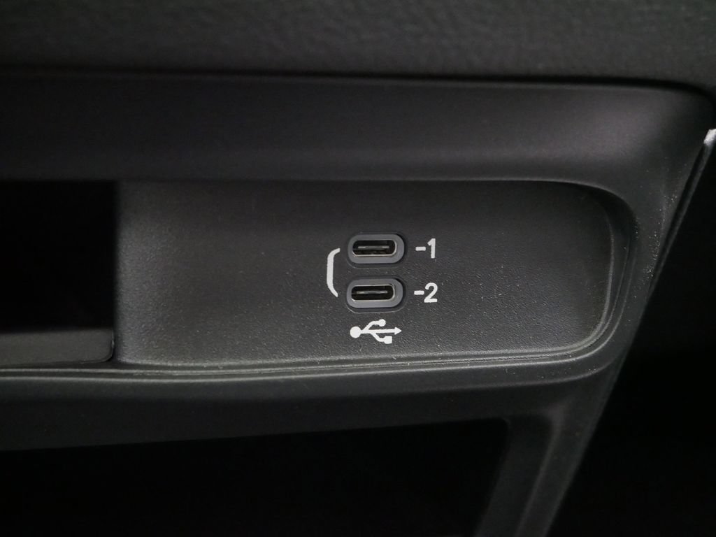 New 2026 Chrysler Pacifica Select AWD/4WD image 48