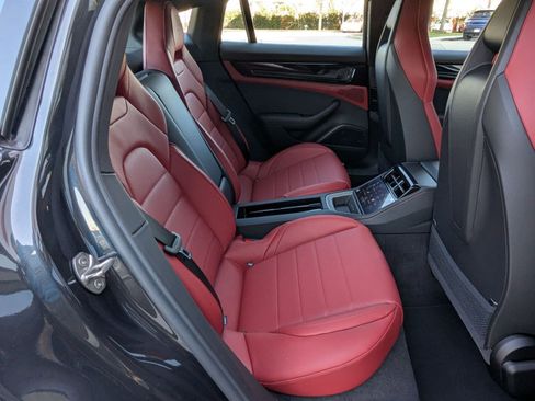 New 2026 Porsche Panamera image 23