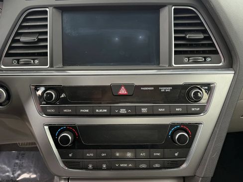 Used 2016 Hyundai Sonata Sport w/ Option Group 03 FWD image 27