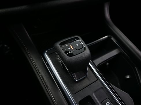 Used 2023 Nissan Pathfinder SV AWD/4WD image 22