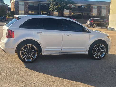 Used 2014 Ford Edge Sport w/ Driver Entry Package image 6