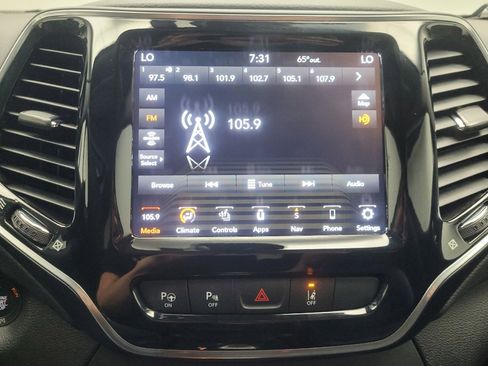 Used 2022 Jeep Cherokee Limited w/ Elite Package image 25