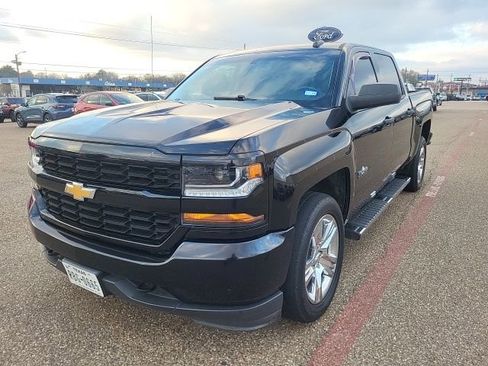 Used 2018 Chevrolet Silverado 1500 Custom w/ Texas Edition image 3
