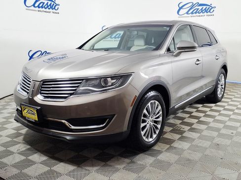 Used 2016 Lincoln MKX Select w/ Select Plus Package FWD image 3