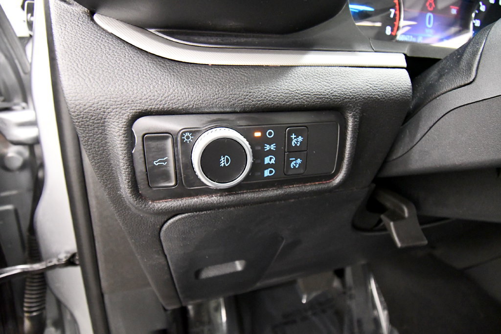 Used 2021 Ford Explorer XLT w/ Equipment Group 202A AWD/4WD image 20