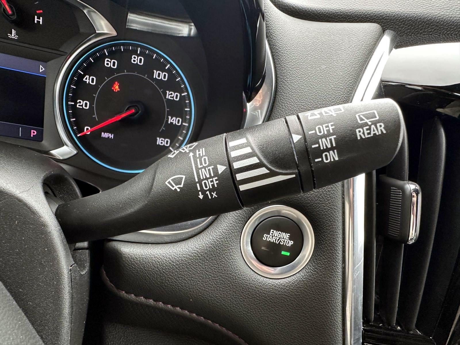 Used 2023 Chevrolet Traverse RS AWD/4WD image 19