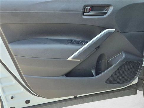 Certified 2023 Toyota Corolla Cross LE FWD image 11