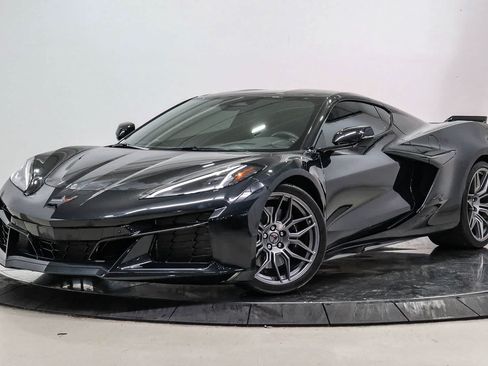 Used 2024 Chevrolet Corvette Z06 RWD image 1