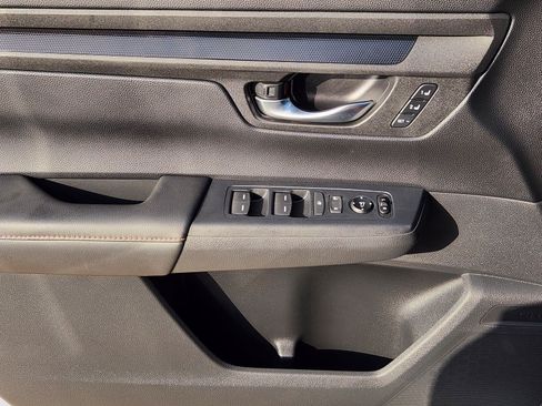 Used 2025 Honda CR-V Sport-L image 31