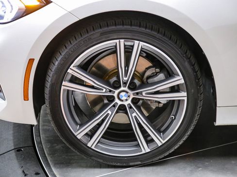 Used 2023 BMW 330i Sedan w/ Convenience Package RWD image 10