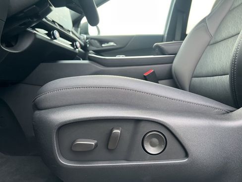 New 2026 Chevrolet Equinox LT w/ Convenience Package II image 10