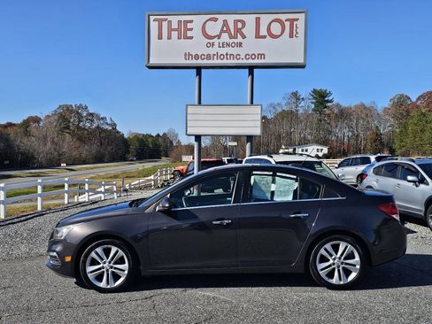 Used 2016 Chevrolet Cruze LTZ image 2