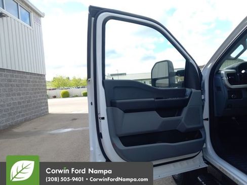 New 2026 Ford F550 4x4 Crew Cab image 10