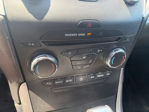 Used 2016 Ford Edge SEL AWD/4WD image 23