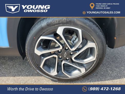 Certified 2024 Chevrolet Trax RS w/ Sunroof Package FWD image 33