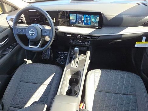 New 2026 Nissan Kicks SV w/ SV Premium Package FWD image 3