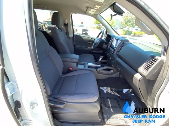 Used 2024 Nissan Frontier S AWD/4WD image 15