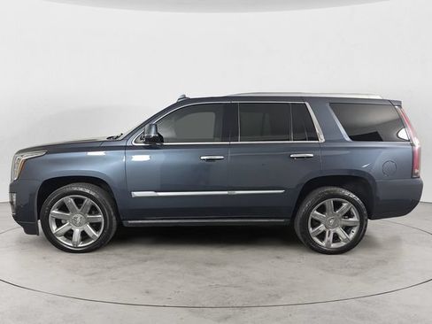 Used 2019 Cadillac Escalade Premium Luxury AWD/4WD image 8