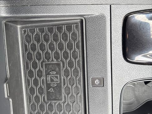 Used 2022 Nissan Frontier Pro-X image 10