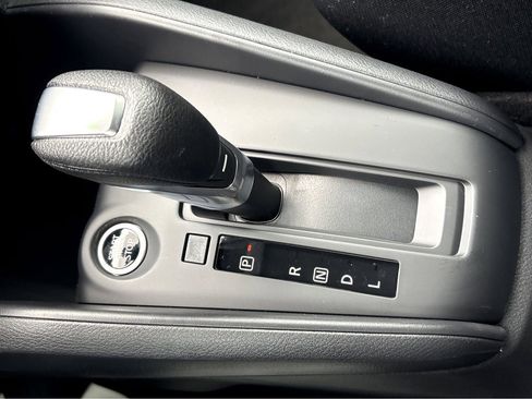 New 2025 Nissan Kicks Play S image 22