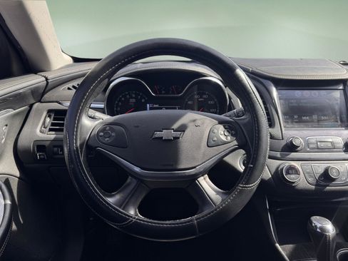 Used 2018 Chevrolet Impala LT image 11
