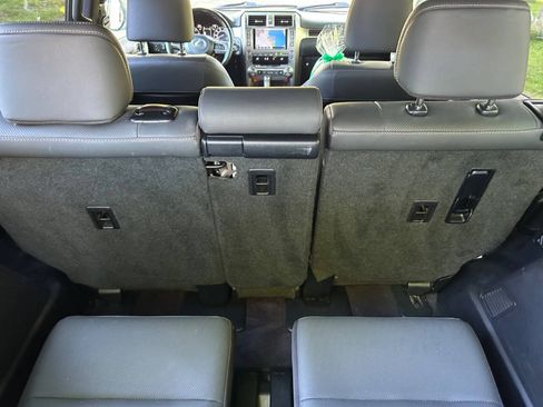 Used 2020 Lexus GX 460 Premium w/ Premium Package AWD/4WD image 27