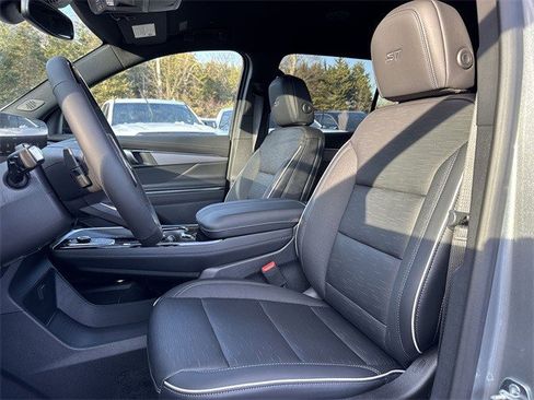 New 2026 Buick Enclave Sport Touring w/ Super Cruise Package image 11