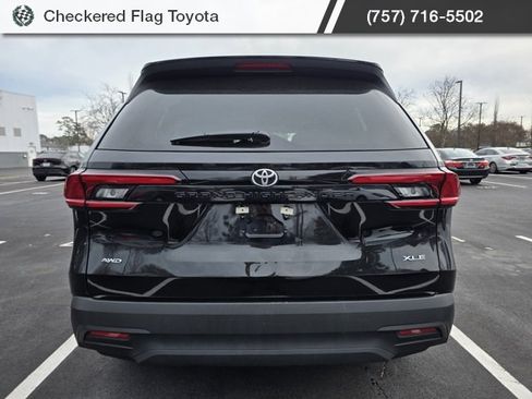 Used 2025 Toyota Grand Highlander AWD image 5