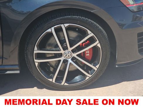 Used 2017 Volkswagen GTI Sport FWD image 39