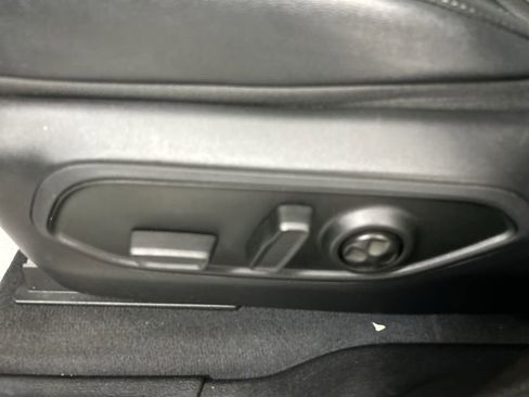 Used 2023 Jeep Grand Cherokee 4WD 4xe image 10