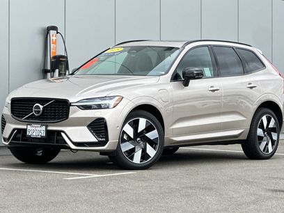 Used 2025 Volvo XC60 T8 Plus w/ Protection Package Premier