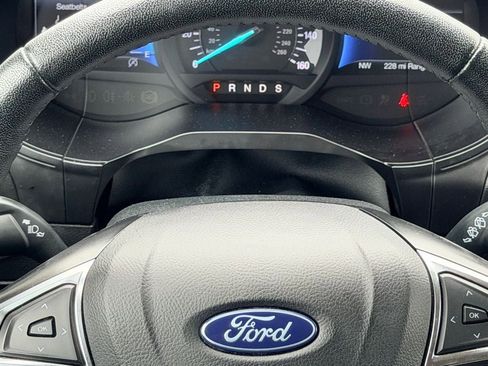 Certified 2024 Ford Edge SEL AWD/4WD image 19