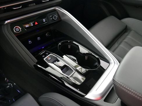 Certified 2025 Audi Q5 Premium w/ Premium Plus AWD/4WD image 21