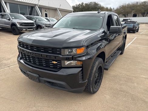 Used 2021 Chevrolet Silverado 1500 Custom image 1
