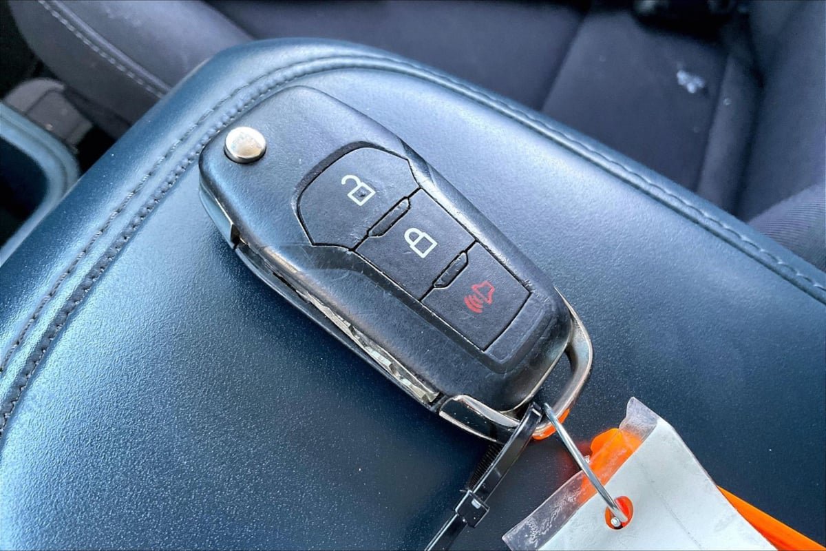 Used 2022 Ford Maverick XL FWD image 11
