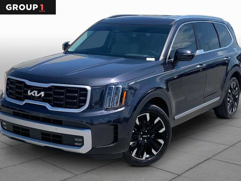 Used 2025 Kia Telluride SX w/ SX Captain's Chair Package FWD image 1