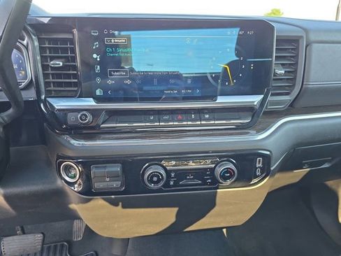 Used 2024 Chevrolet Silverado 2500 LT image 18