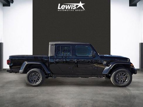 New 2026 Jeep Gladiator Sport image 5