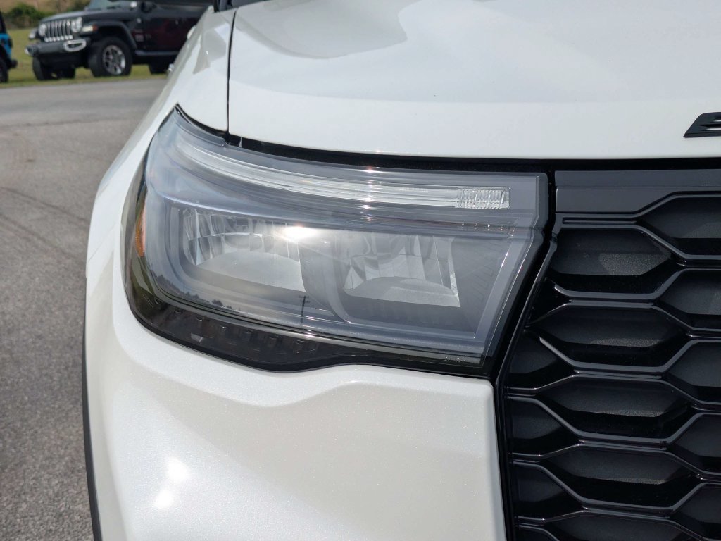 New 2026 Ford Explorer ST-Line w/ Premium Package RWD image 41