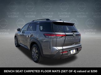 Used 2024 Nissan Pathfinder SV video 2