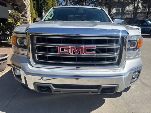 Used 2014 GMC Sierra 1500 SLE w/ SLE Value Package AWD/4WD image 9