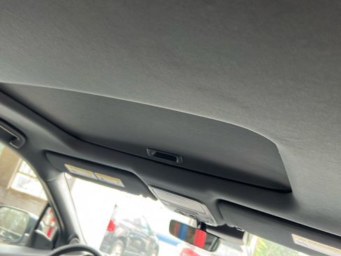 Used 2022 Honda Pilot TrailSport image 12