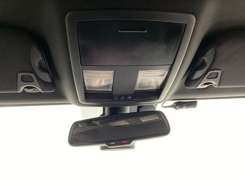 Used 2015 Dodge Challenger SRT Hellcat image 24