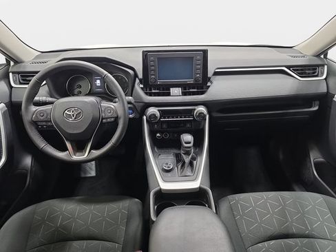 Certified 2021 Toyota RAV4 XLE w/ XLE Grade Weather Package AWD/4WD image 9