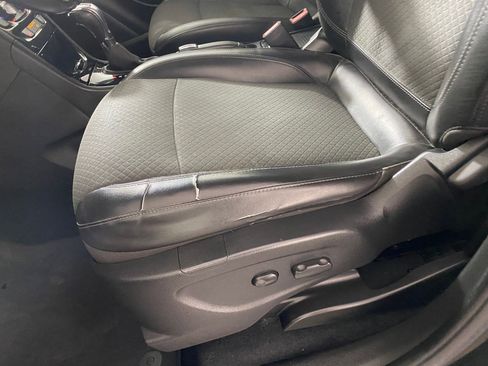 Used 2018 Buick Encore Preferred image 12