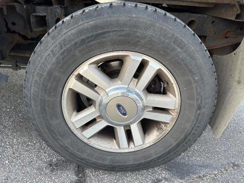 Used 2005 Ford F150 FX4 AWD/4WD image 12