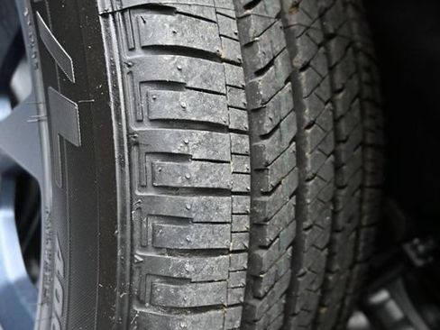 New 2026 Jeep Grand Cherokee L Limited AWD/4WD image 2